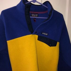 Xs fleece Patagonia snap t, fits like a small